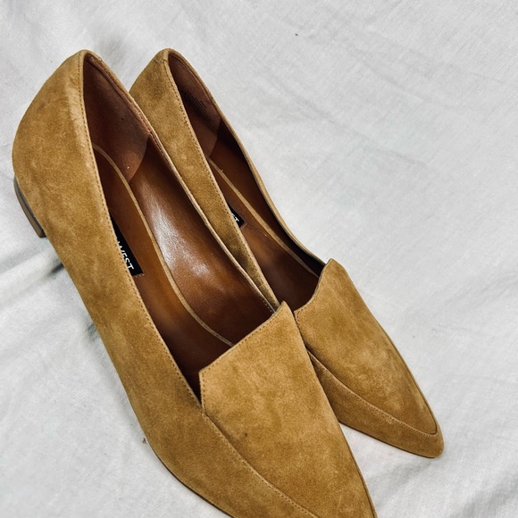 Nine West Flats - Picture 7 of 7